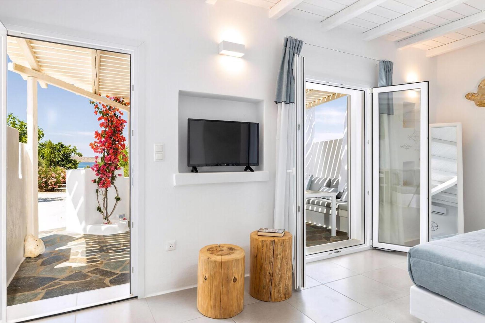 Luxury 1 Bedroom The Cobble Private Jacuzzi Private Terrace Naousa *